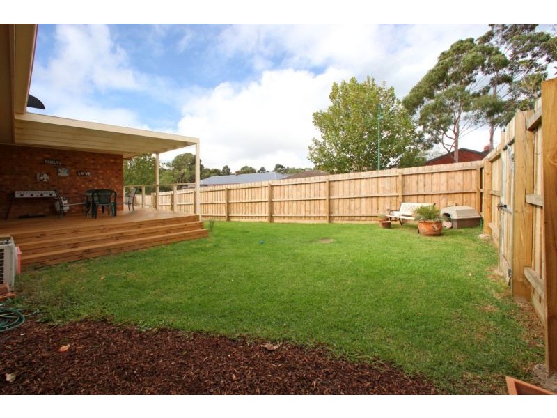2 Catalpa Place, Lysterfield VIC 3156