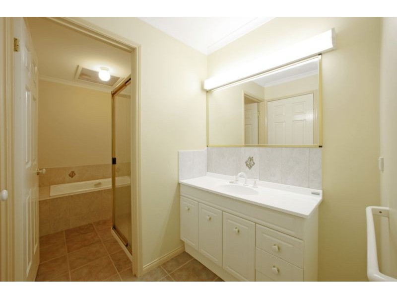 8/24-26 Napoleon Road, Ferntree Gully VIC 3156