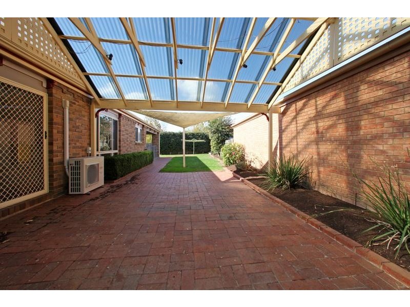 66 Lakesfield Drive, Lysterfield VIC 3156