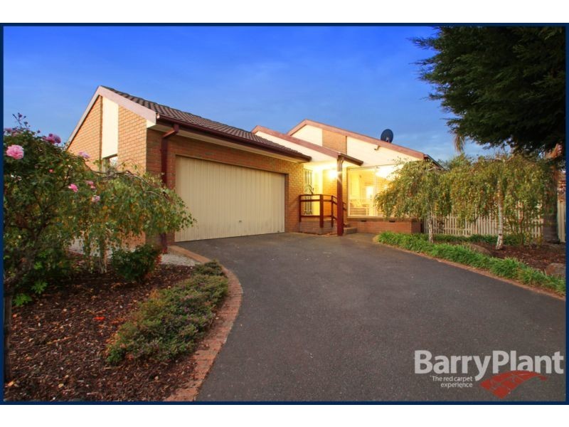 54 Airedale Way, Rowville VIC 3178