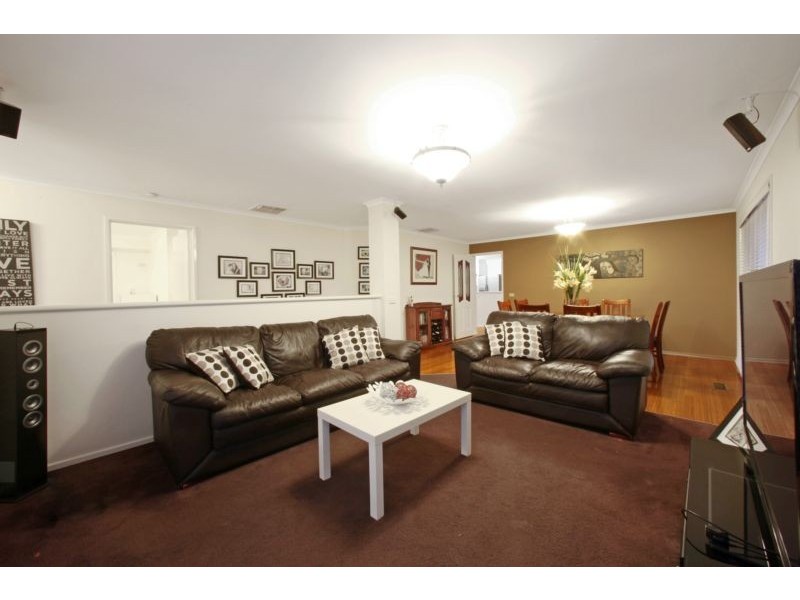 54 Airedale Way, Rowville VIC 3178