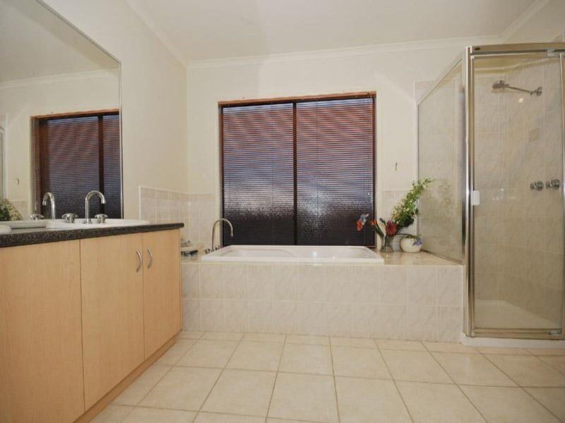 56 Gearon Avenue, Rowville VIC 3178