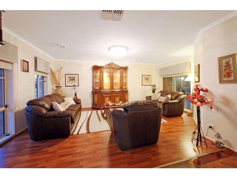 4 Macgregor Court, Rowville VIC 3178