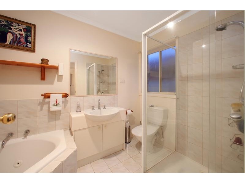 4 Macgregor Court, Rowville VIC 3178