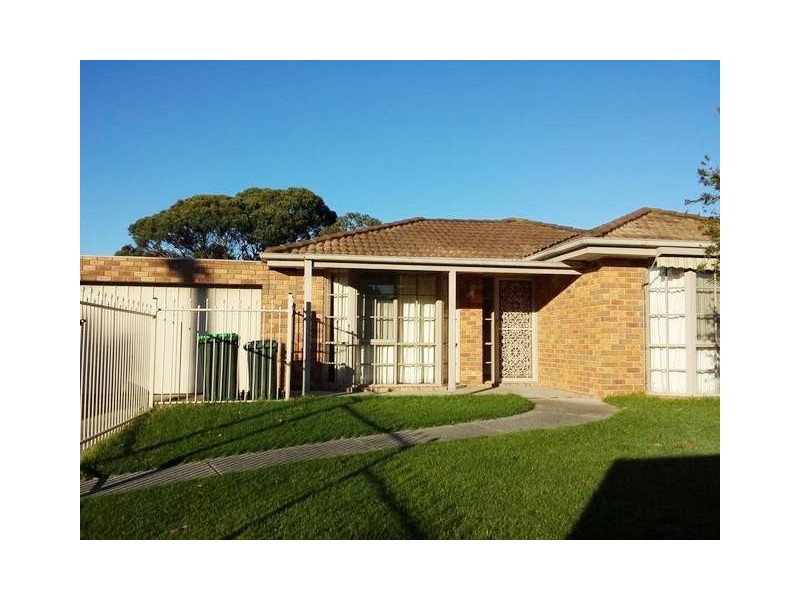 16 Stable Grove, Skye VIC 3977