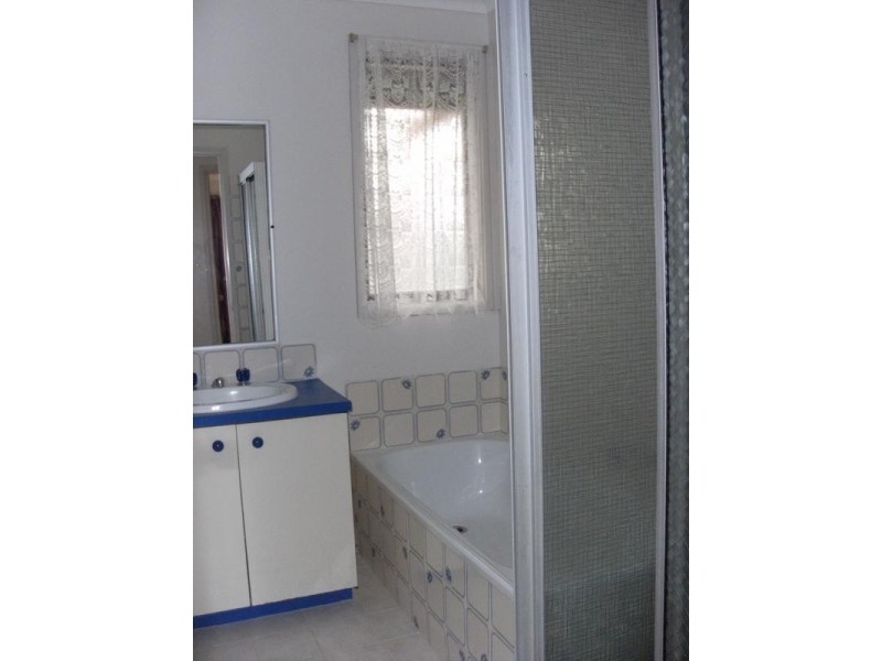 12 Spruce Drive, Rowville VIC 3178