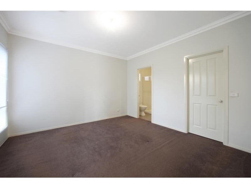 2/20 Stamford Crescent, Rowville VIC 3178