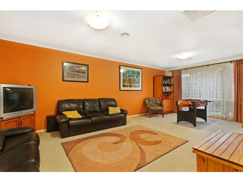 2 Greenview Close, Lysterfield South VIC 3156