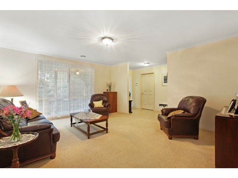 2 Greenview Close, Lysterfield South VIC 3156