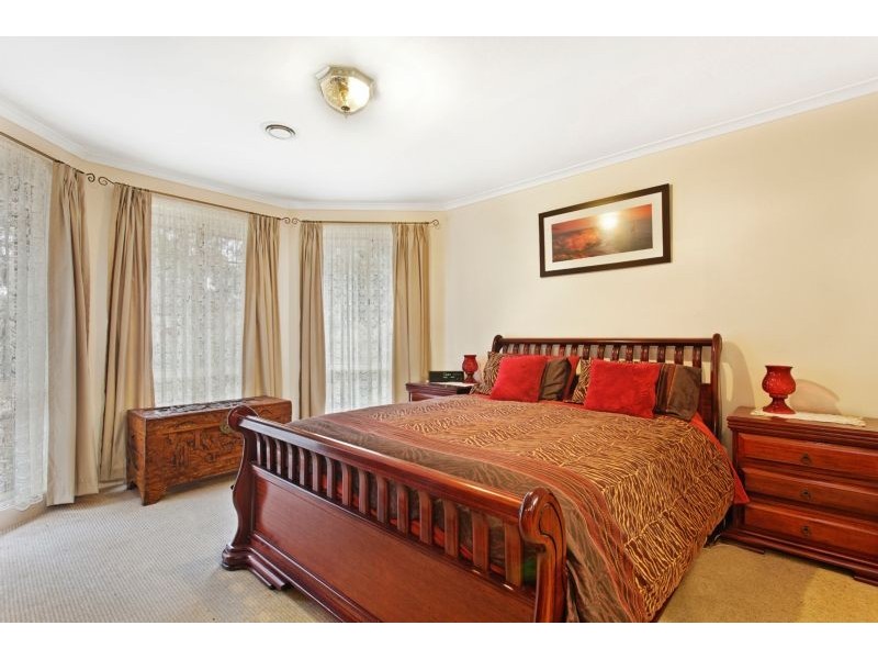 2 Greenview Close, Lysterfield South VIC 3156