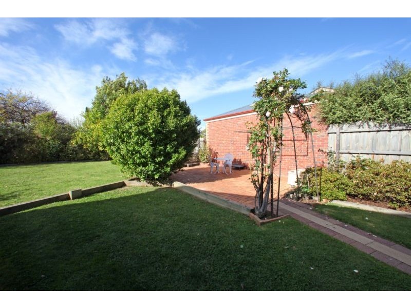 1 Banfield Court, Ferntree Gully VIC 3156