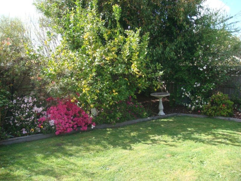 1 Banfield Court, Ferntree Gully VIC 3156