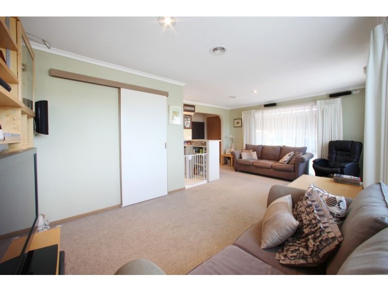 54 Willow Avenue, Rowville VIC 3178