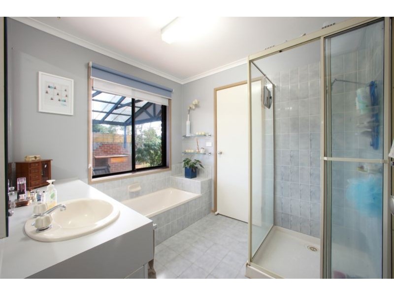 54 Willow Avenue, Rowville VIC 3178