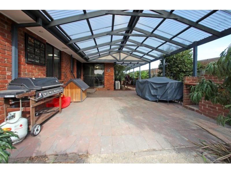 54 Willow Avenue, Rowville VIC 3178