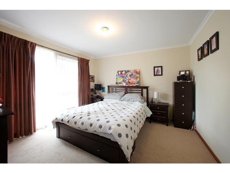 185 Dandelion Drive, Rowville VIC 3178