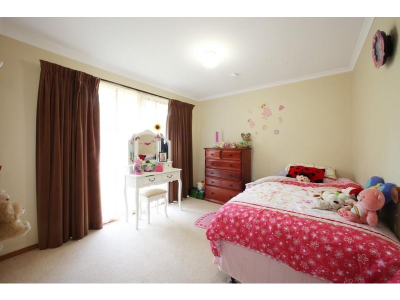 185 Dandelion Drive, Rowville VIC 3178