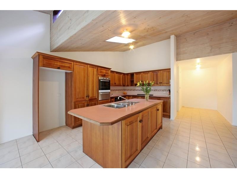 8 Jean Street, Upper Ferntree Gully VIC 3156