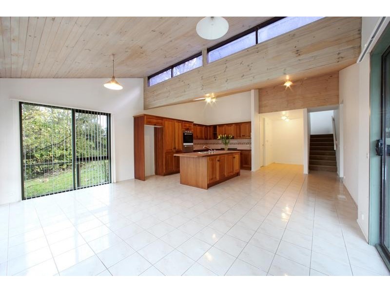 8 Jean Street, Upper Ferntree Gully VIC 3156