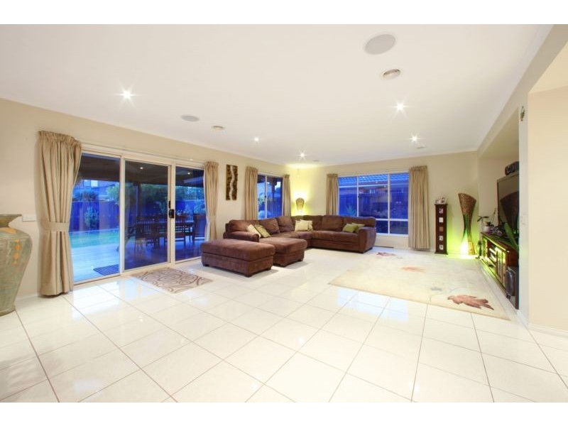 7 Banyalla Place, Rowville VIC 3178