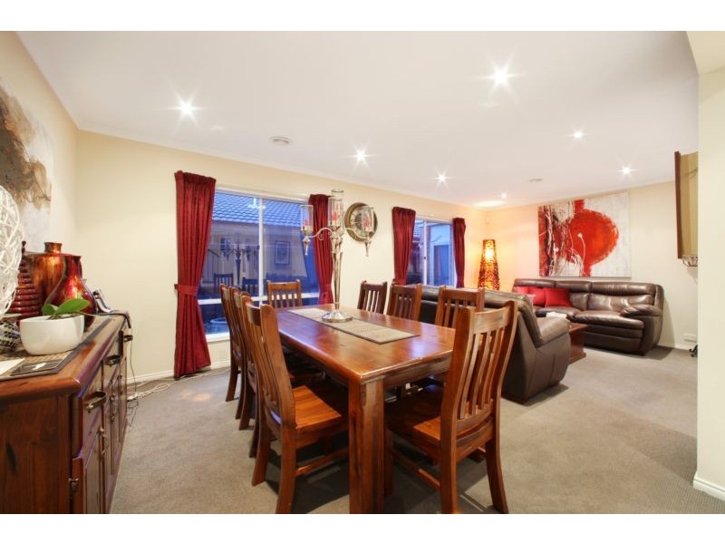 7 Banyalla Place, Rowville VIC 3178