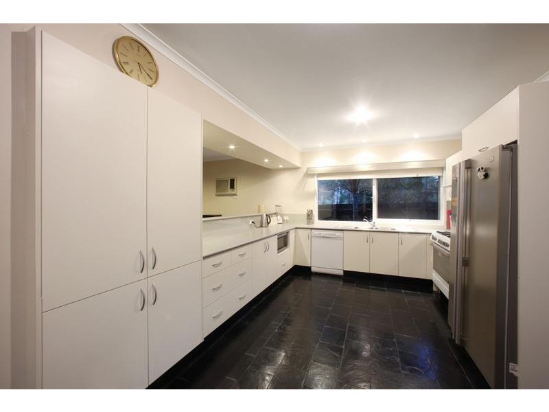 5 Leatherwood Close, Rowville VIC 3178