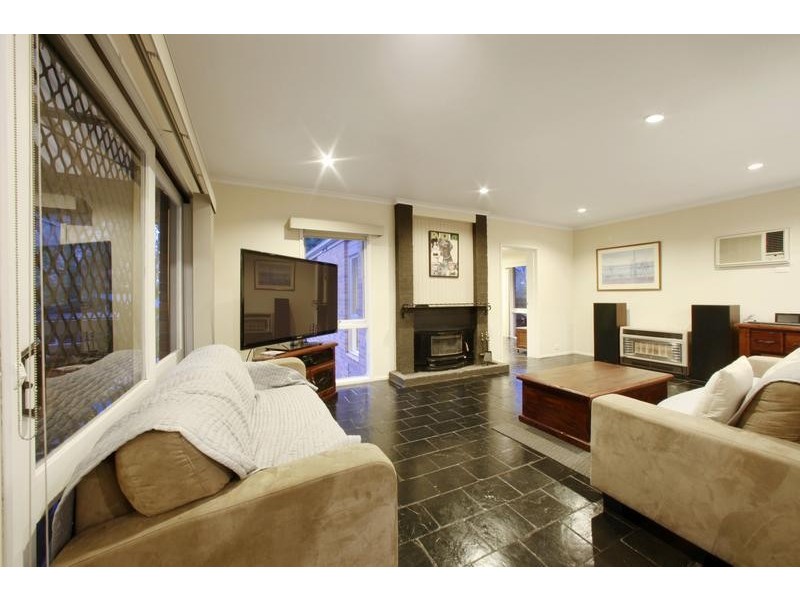 5 Leatherwood Close, Rowville VIC 3178