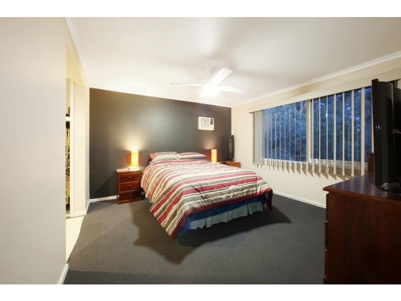 5 Leatherwood Close, Rowville VIC 3178