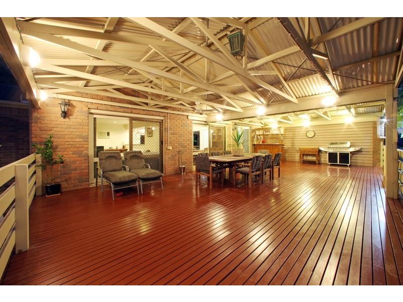 5 Leatherwood Close, Rowville VIC 3178