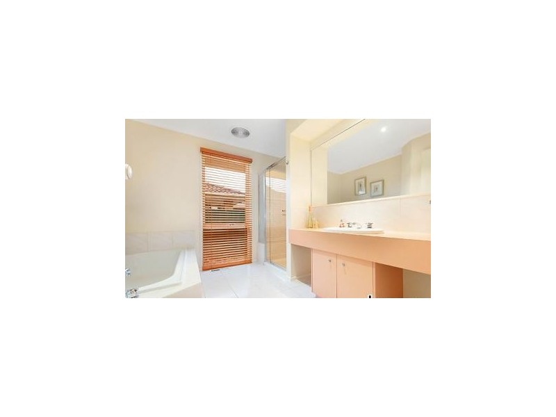 83 Kellbourne Drive, Rowville VIC 3178