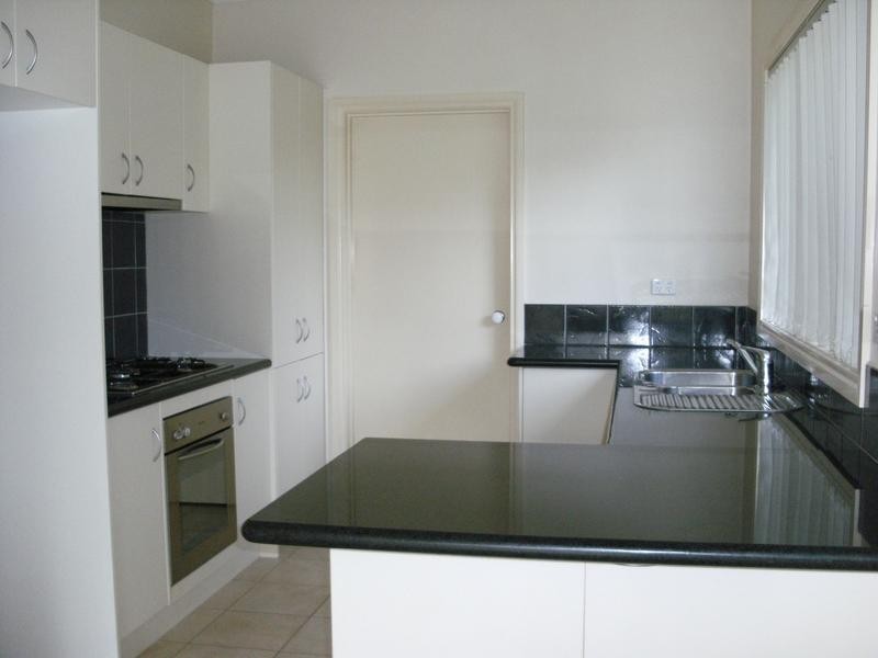 2/1110 Stud Road, Rowville VIC 3178