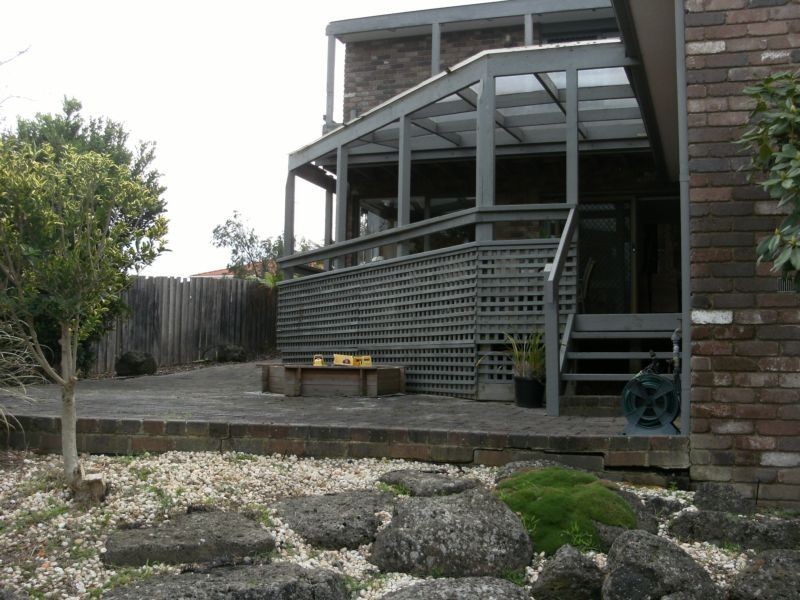 11 Ormonde Rd, Ferntree Gully VIC 3156