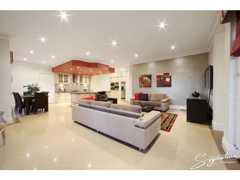 317 Hallam North Road, Lysterfield South VIC 3156