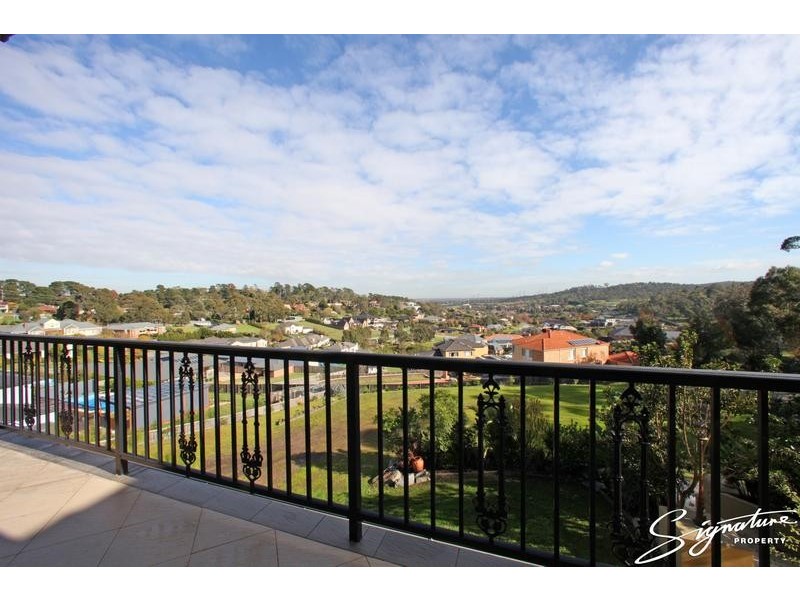 317 Hallam North Road, Lysterfield South VIC 3156