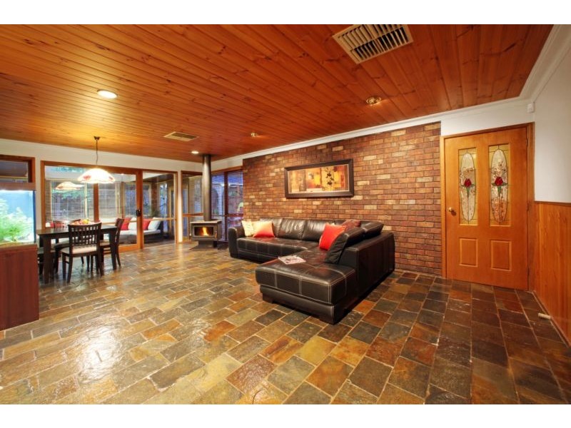 4 Timbertop Drive, Rowville VIC 3178