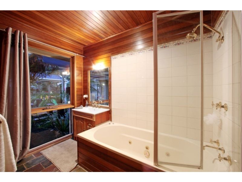 4 Timbertop Drive, Rowville VIC 3178