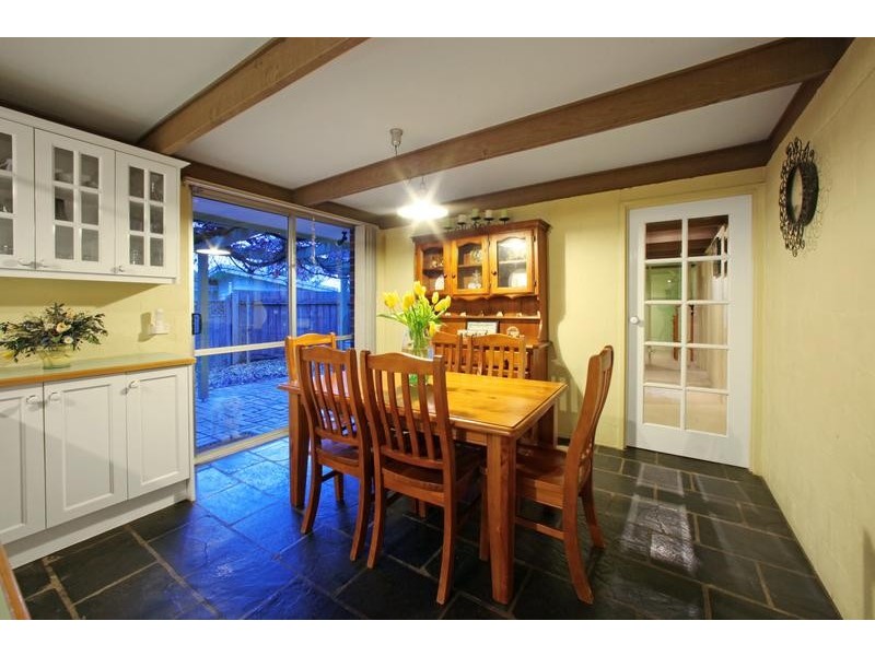 2 Norman Street, The Basin VIC 3154