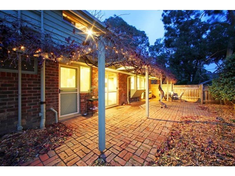 2 Norman Street, The Basin VIC 3154