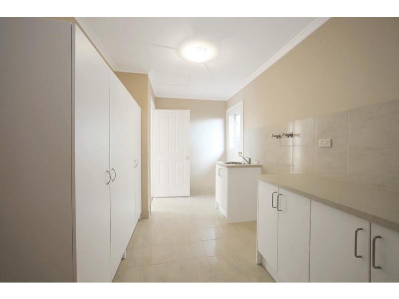 2/41 Deschamp Crescent, Rowville VIC 3178