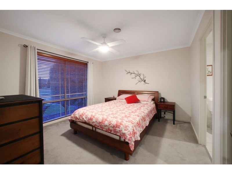 112 Fairway Drive, Rowville VIC 3178