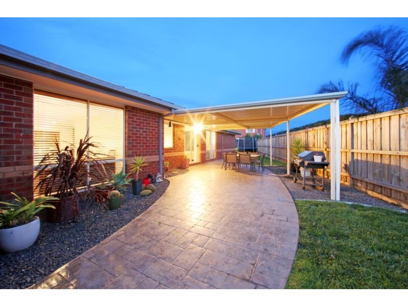 112 Fairway Drive, Rowville VIC 3178