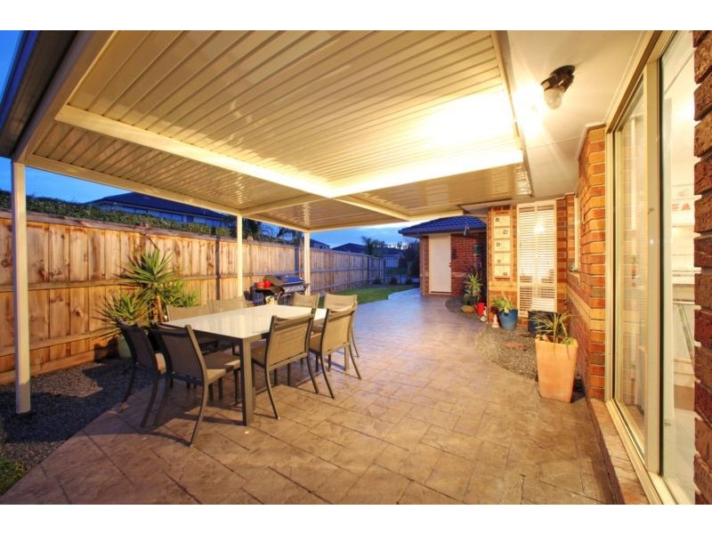 112 Fairway Drive, Rowville VIC 3178