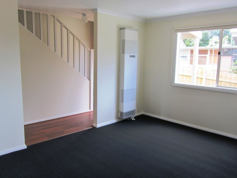 2/31 Doysal Avenue, Ferntree Gully VIC 3156