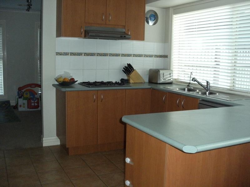 76 Heaney Park Road, Rowville VIC 3178