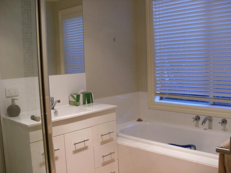 76 Heaney Park Road, Rowville VIC 3178