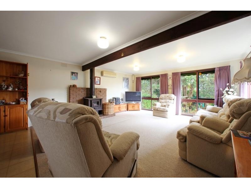 6 Elton Road, Ferntree Gully VIC 3156