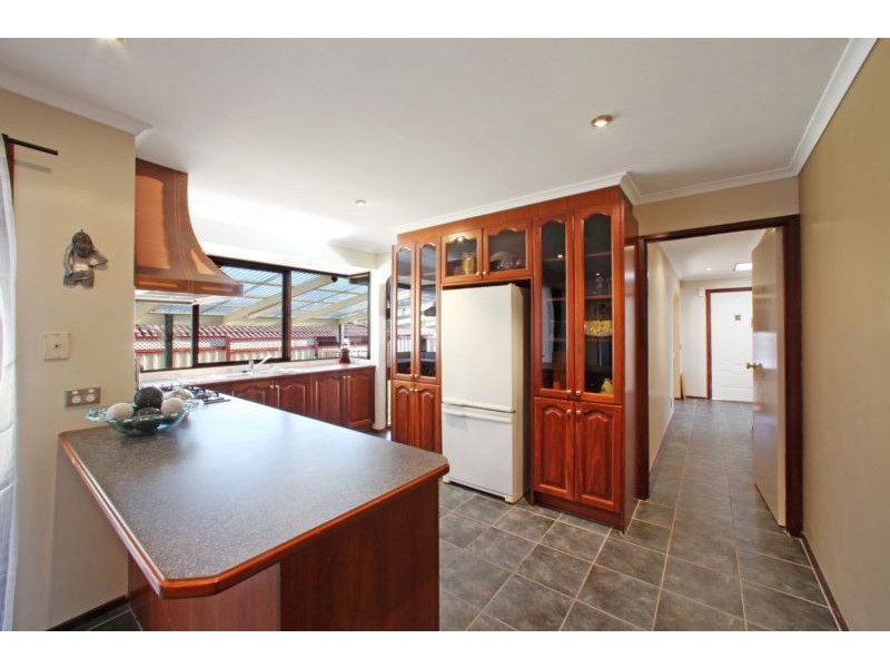 32 Anthony Drive, Lysterfield VIC 3156