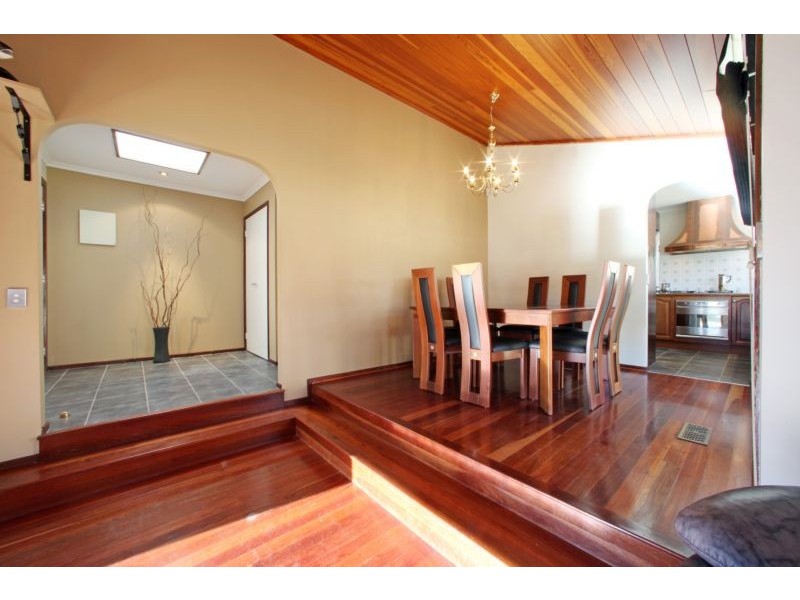 32 Anthony Drive, Lysterfield VIC 3156