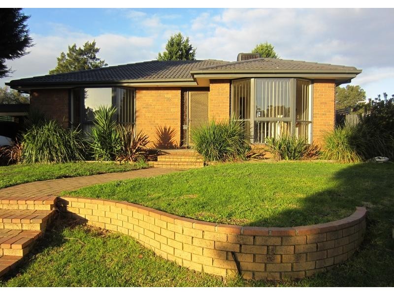 16 Sullivan Avenue, Lysterfield VIC 3156