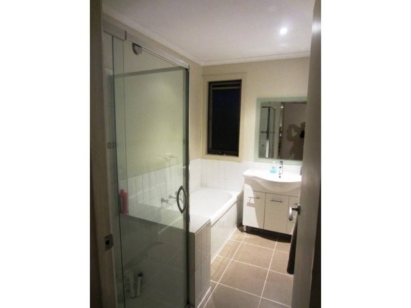 16 Sullivan Avenue, Lysterfield VIC 3156